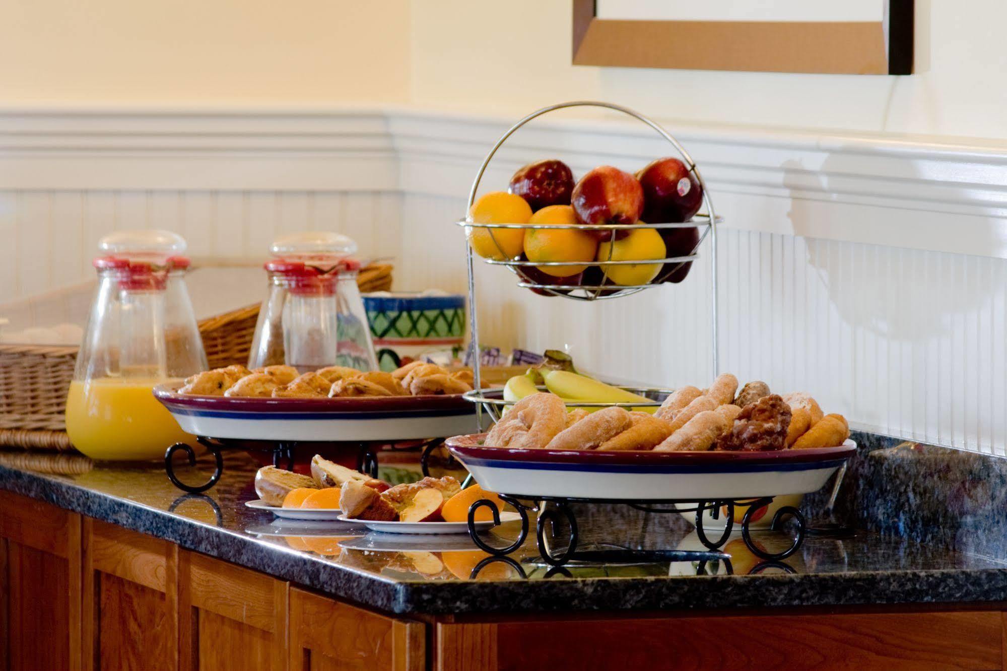 Juniper Hill Inn Ogunquit Restaurant photo